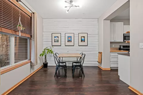 9620 Washington Blvd #1, Chanhassen, MN 55317