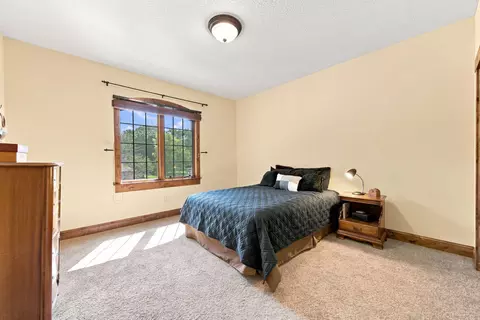 Bedroom - 1008 Newhall Dr, Faribault, MN 55021 photo 7 of 8