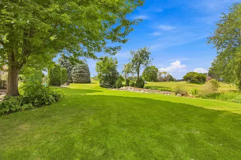 Exterior - 1008 Newhall Dr, Faribault, MN 55021 photo 6 of 18