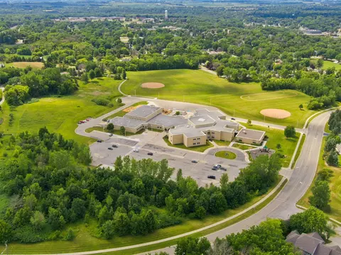 View/Area - 1008 Newhall Dr, Faribault, MN 55021 photo 7 of 7