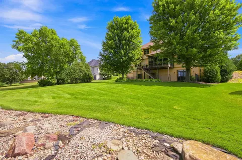 Exterior - 1008 Newhall Dr, Faribault, MN 55021 photo 13 of 18
