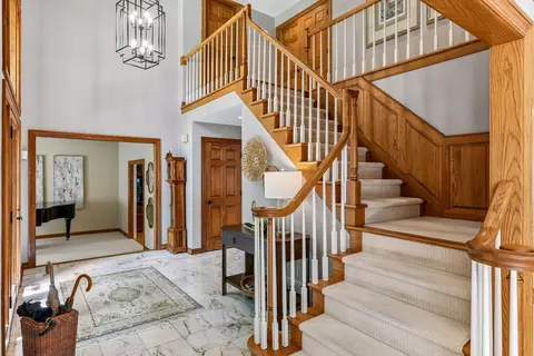 Entry Way - 6306 Maple Rdg, Excelsior, MN 55331 photo 2 of 5