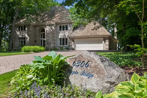 6306 Maple Rdg, Excelsior, MN 55331