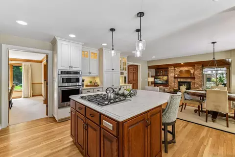 Kitchen - 6306 Maple Rdg, Excelsior, MN 55331 photo 1 of 5