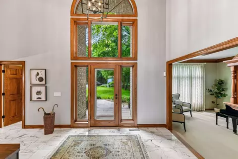 Entry Way - 6306 Maple Rdg, Excelsior, MN 55331 photo 1 of 5