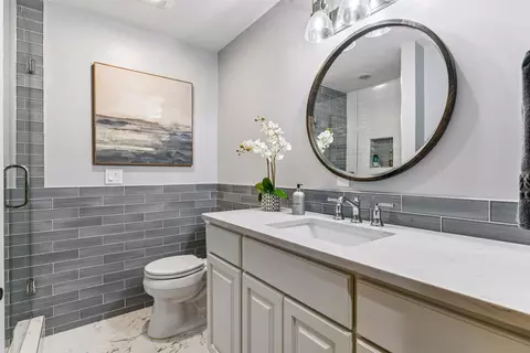 Bath - 6306 Maple Rdg, Excelsior, MN 55331 photo 5 of 5