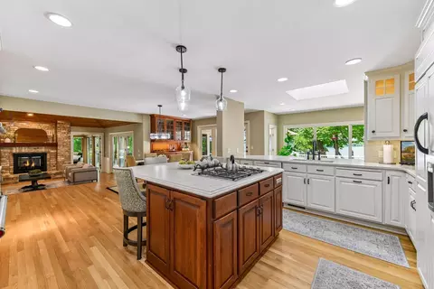 Kitchen - 6306 Maple Rdg, Excelsior, MN 55331 photo 5 of 5
