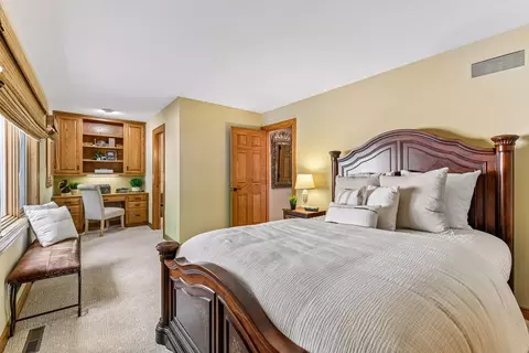 Bedroom - 6306 Maple Rdg, Excelsior, MN 55331 photo 3 of 7