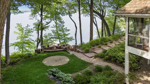 Exterior - 6306 Maple Rdg, Excelsior, MN 55331 photo 6 of 19