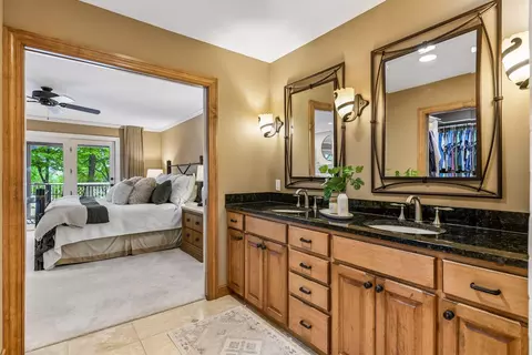 Bath - 6306 Maple Rdg, Excelsior, MN 55331 photo 1 of 5