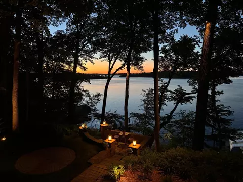 View/Area - 6306 Maple Rdg, Excelsior, MN 55331 photo 1 of 2