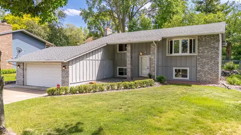1630 Camelot Ln NE, Fridley, MN 55432