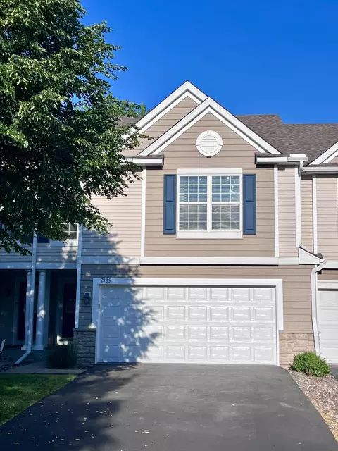 2186 Woodcrest Dr, Woodbury, MN 55129