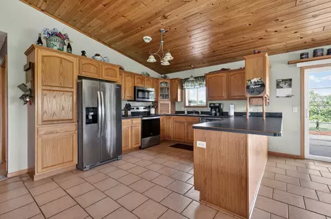 Kitchen - 46519 County 9, Staples, MN 56479 photo 1 of 3