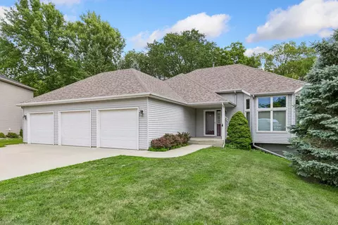 1241 Baird Ln NE, Rochester, MN 55906