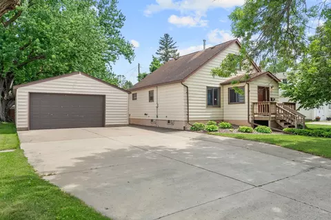 1345 S Main St, Zumbrota, MN 55992