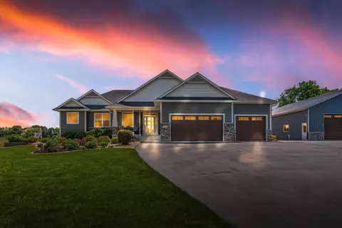 7979 117th St NW, Annandale, MN 55302