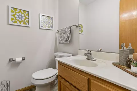 Bath - 3689 Willbrook Ct, Eagan, MN 55123 photo 1 of 3