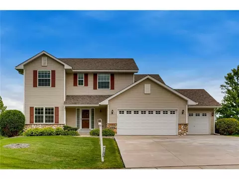 2410 Meadow Dr, Buffalo, MN 55313