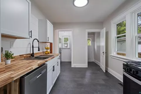 Kitchen - 1515 N 8th Ave E, Duluth, MN 55805 photo 1 of 3
