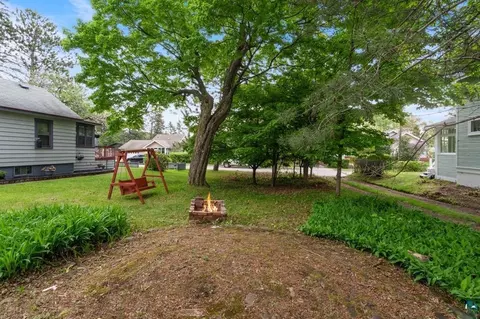 Exterior - 1515 N 8th Ave E, Duluth, MN 55805 photo 3 of 9