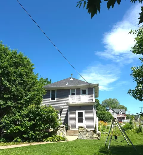 Exterior - 224 3rd Ave SW, Faribault, MN 55021 photo 4 of 8