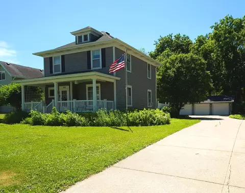 224 3rd Ave SW, Faribault, MN 55021
