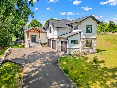 609 Callahan Pl, Mendota Heights, MN 55118