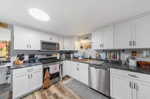 Kitchen - 711 Saint Thomas Ave, Albert Lea, MN 56007 photo 2 of 4