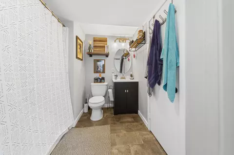 Bath - 711 Saint Thomas Ave, Albert Lea, MN 56007 photo 1 of 1