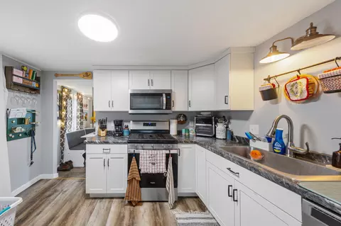 Kitchen - 711 Saint Thomas Ave, Albert Lea, MN 56007 photo 3 of 4