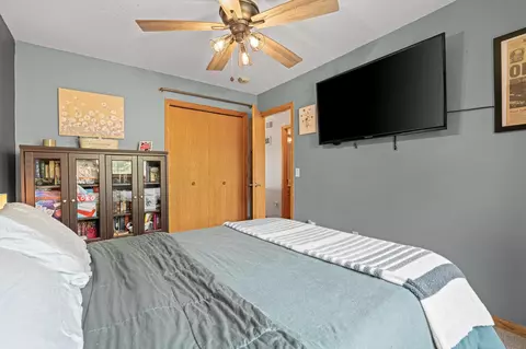 609 Bluebird St, Mora, MN 55051