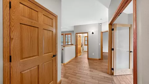 Entry Way - 2201 7th St NW #A, Austin, MN 55912 photo 1 of 3