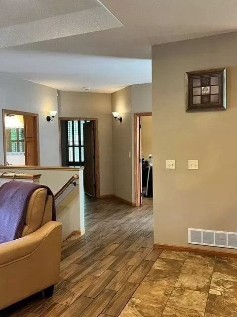 Entry Way - 2201 7th St NW #A, Austin, MN 55912 photo 1 of 1