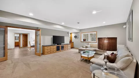 Living - 2201 7th St NW #A, Austin, MN 55912 photo 5 of 6