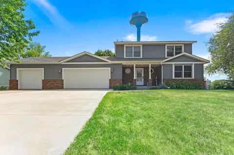 224 Minnesota Ave S, Vermillion, MN 55085
