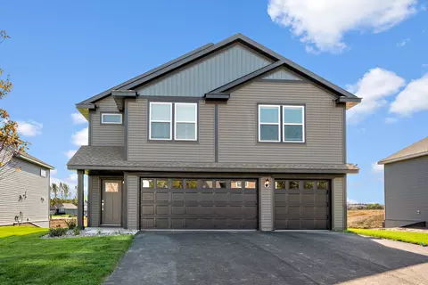 7693 Birch St, Clear Lake, MN 55319