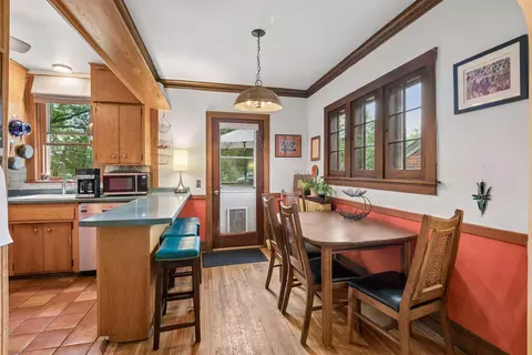 Dining - 1908 E River Ter, Minneapolis, MN 55414 photo 1 of 2