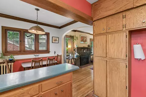 Kitchen - 1908 E River Ter, Minneapolis, MN 55414 photo 4 of 4