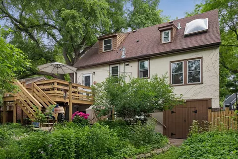 Exterior - 1908 E River Ter, Minneapolis, MN 55414 photo 2 of 12