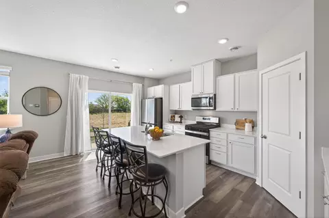 13769 Kaylemore Trl, Rosemount, MN 55068