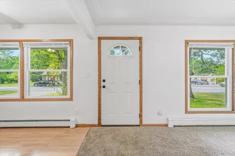 Entry Way - 535 2nd Ave NE, Milaca, MN 56353 photo 1 of 3