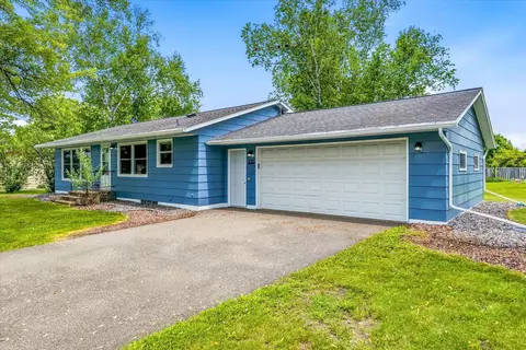 Exterior - 535 2nd Ave NE, Milaca, MN 56353 photo 4 of 8