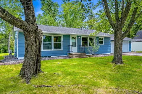 Exterior - 535 2nd Ave NE, Milaca, MN 56353 photo 3 of 8