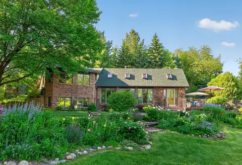 8840 River Heights Way, Inver Grove Heights, MN 55076