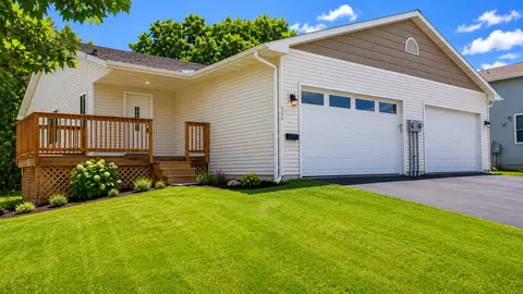 w920 Cardinal Drive, Spring Valley, WI 54767