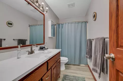Bath - 2018 25th St S, Saint Cloud, MN 56301 photo 4 of 5