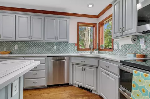 Kitchen - 2018 25th St S, Saint Cloud, MN 56301 photo 4 of 5