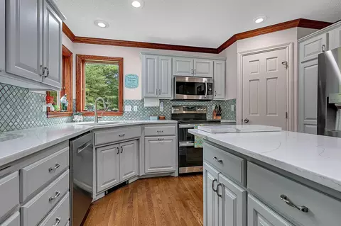 Kitchen - 2018 25th St S, Saint Cloud, MN 56301 photo 3 of 5