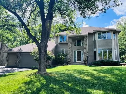 3667 Woodland Trl, Eagan, MN 55123